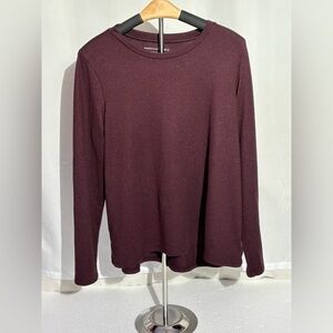 Women’s top, size M, by American Eagle